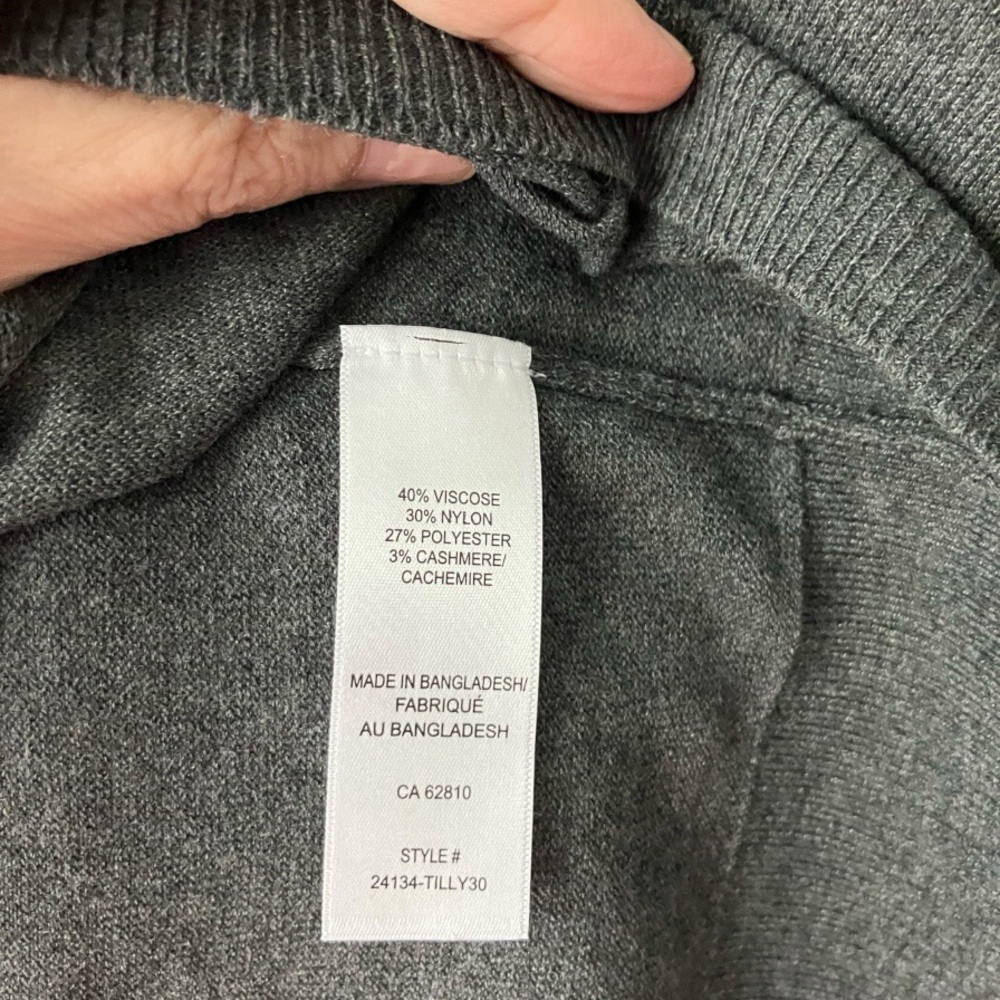 NEW Ricki's Womens Gray Cashmere Blend Turtleneck Sweater Ribbed Cuffs Large - Picture 8 of 8